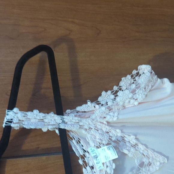 Shirt - Picture 4 of 5